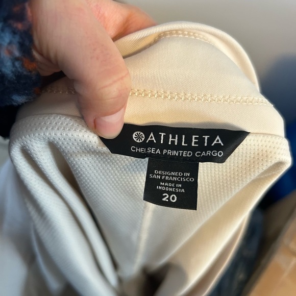 Athleta Snakeskin Chelsea Print Cargo Skort - Picture 5 of 7